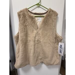 Muk Luks Vest Faux Fur‎ Size XL Beige With Tags